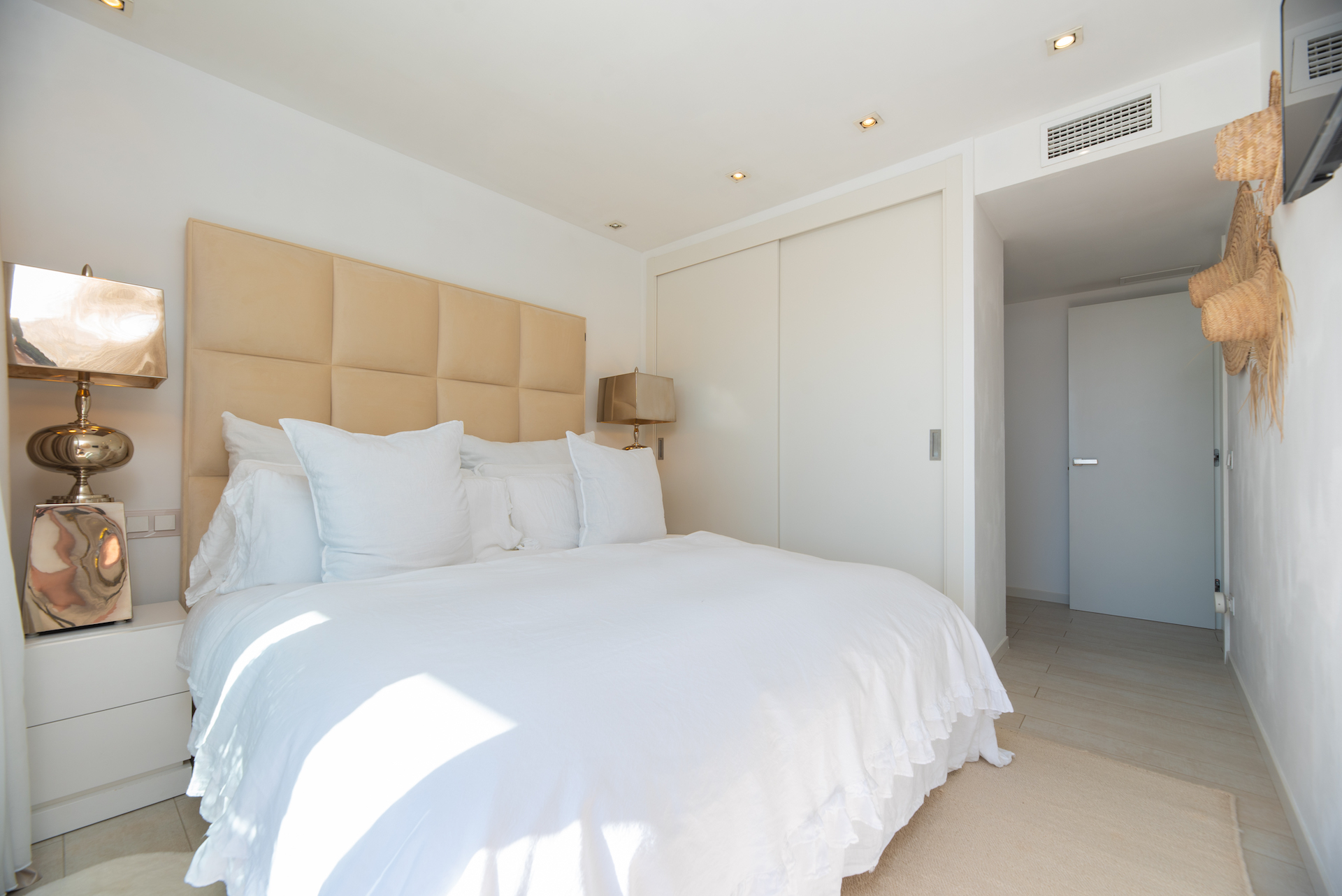 Resa Estates apartment for sale in Ibiza marina botafoch modern bedroom 5.jpg